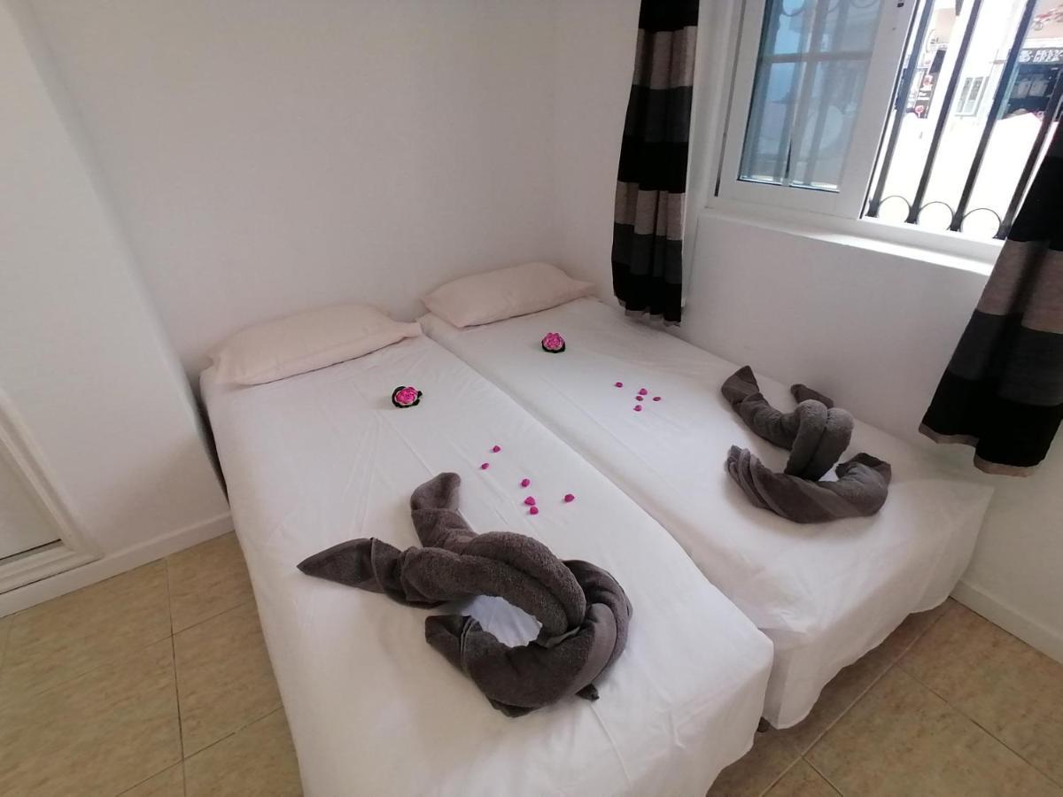 Small Studio, 50 M Front Of The Ocean & Free Wifi Playa Feñabe Exteriör bild