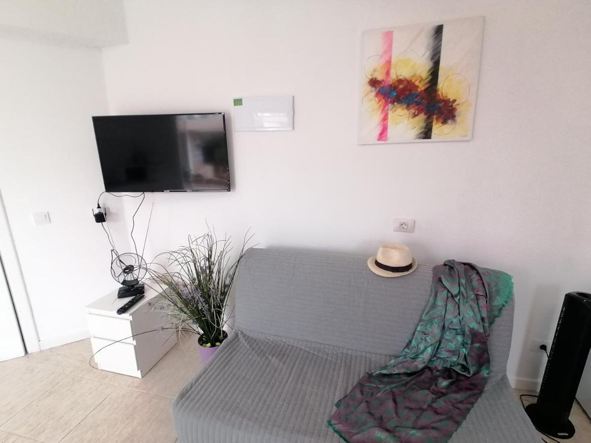Small Studio, 50 M Front Of The Ocean & Free Wifi Playa Feñabe Exteriör bild